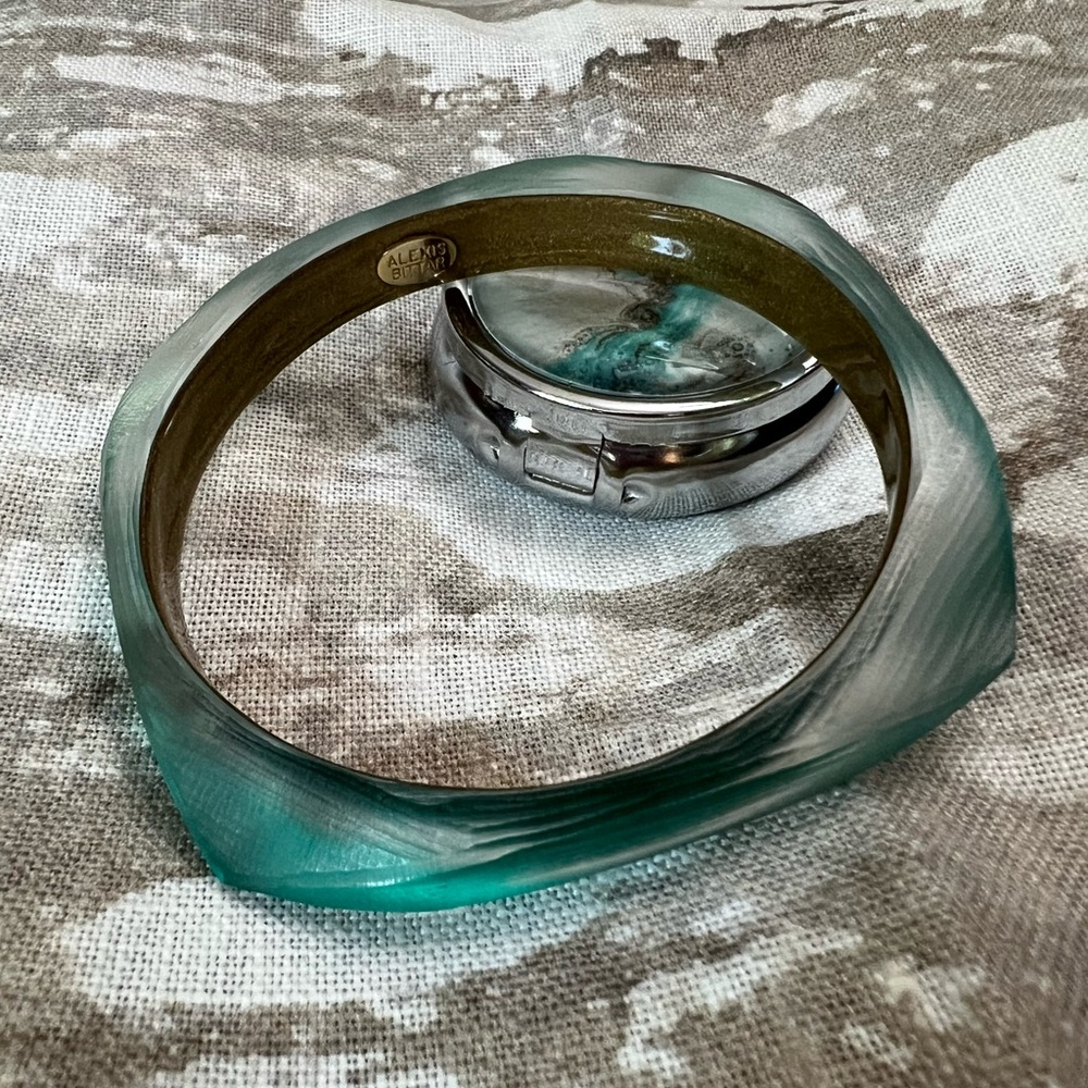 Alexis Bittar Aqua and Gold Square beveled Bangle bracelet, beautiful condition